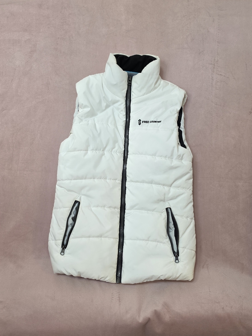 Free Country white puffer vest with black accents Size S
